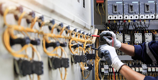 Professional Electrician technician working in Pawtucket, RI